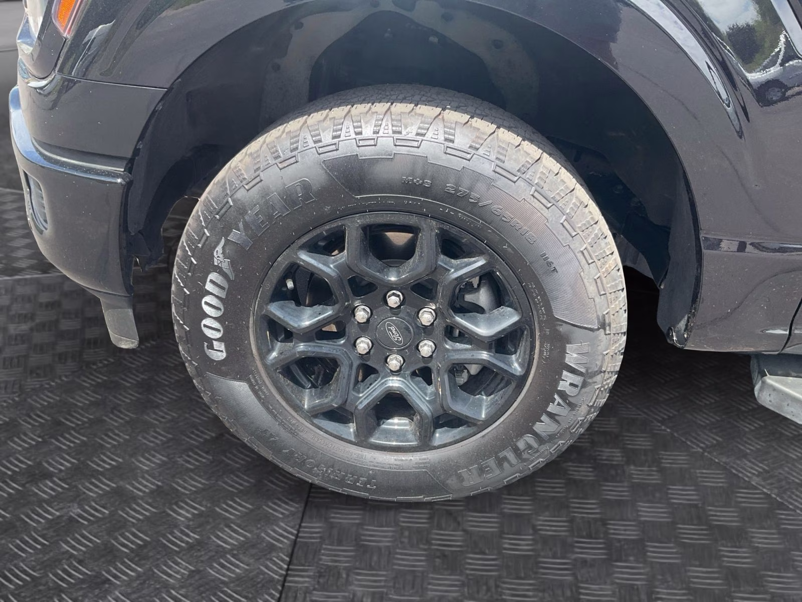 2024 Agate Black Metallic Ford F-150 XLT 4X4 Truck