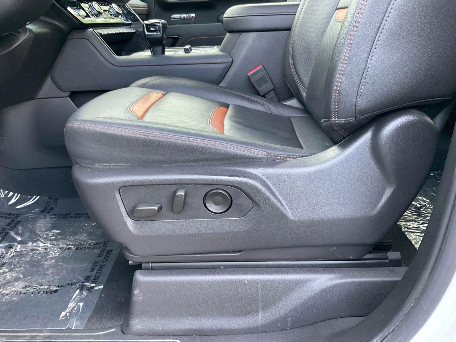 2025 Summit White GMC Sierra 1500 AT4 4X4 Truck