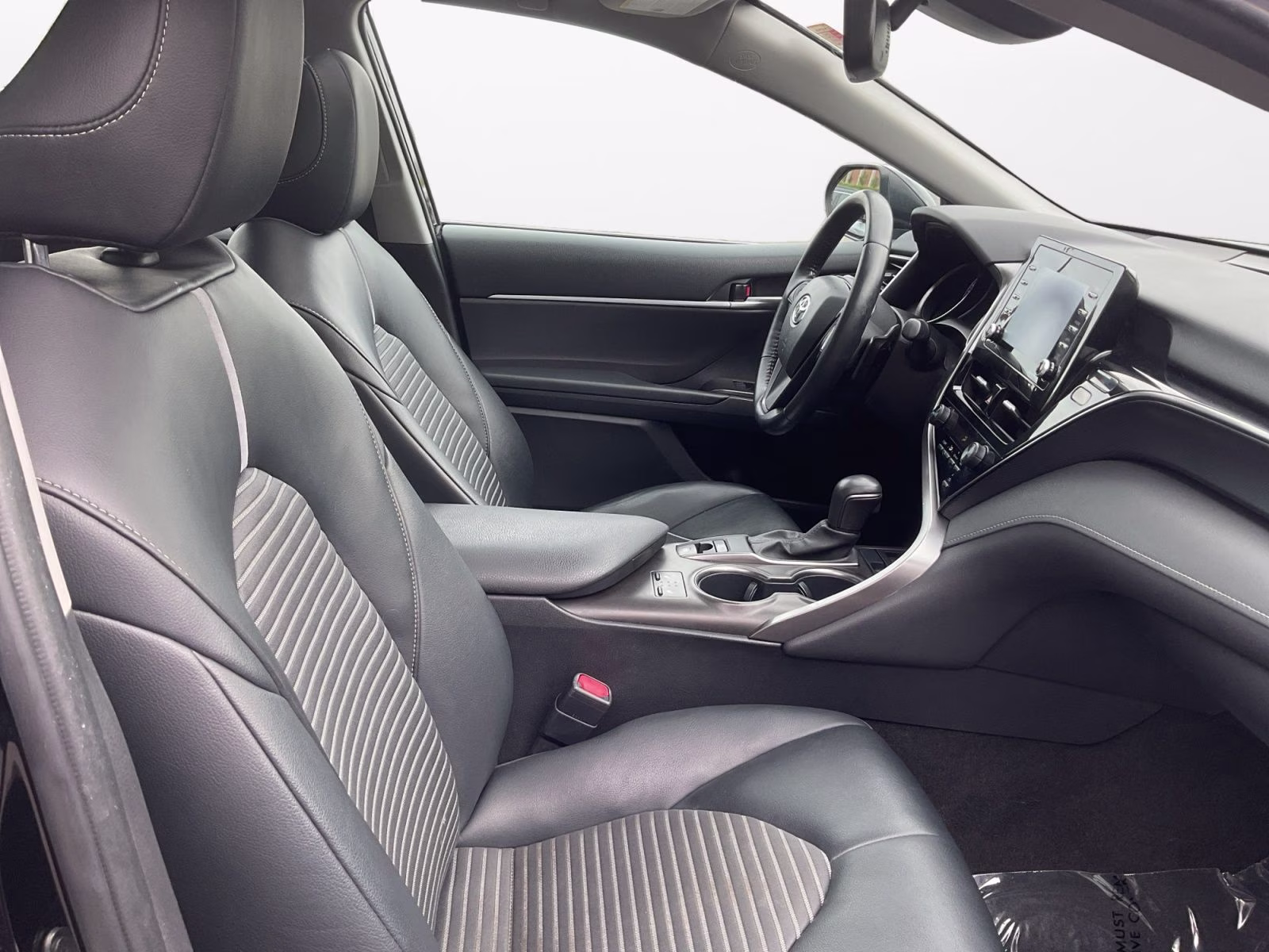 2021 Midnight Black Metallic Toyota Camry SE AWD Sedan