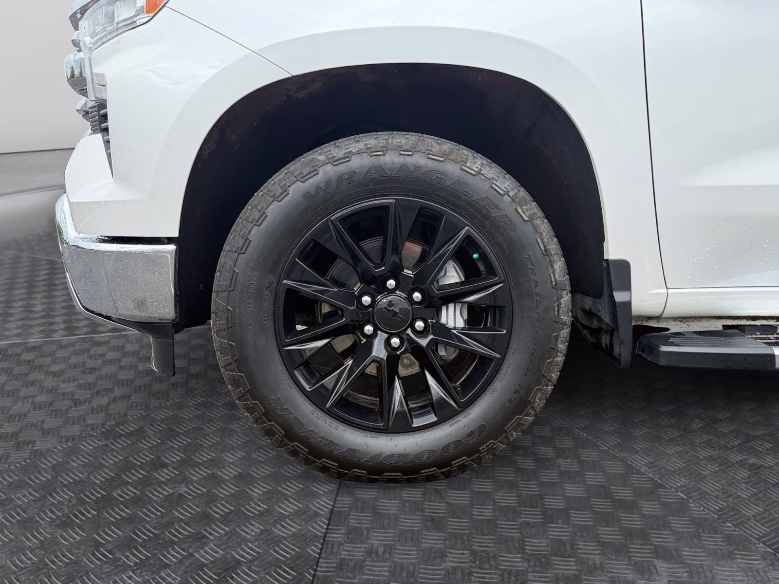 2022 White Chevrolet Silverado 1500 LTZ 4X4 Truck