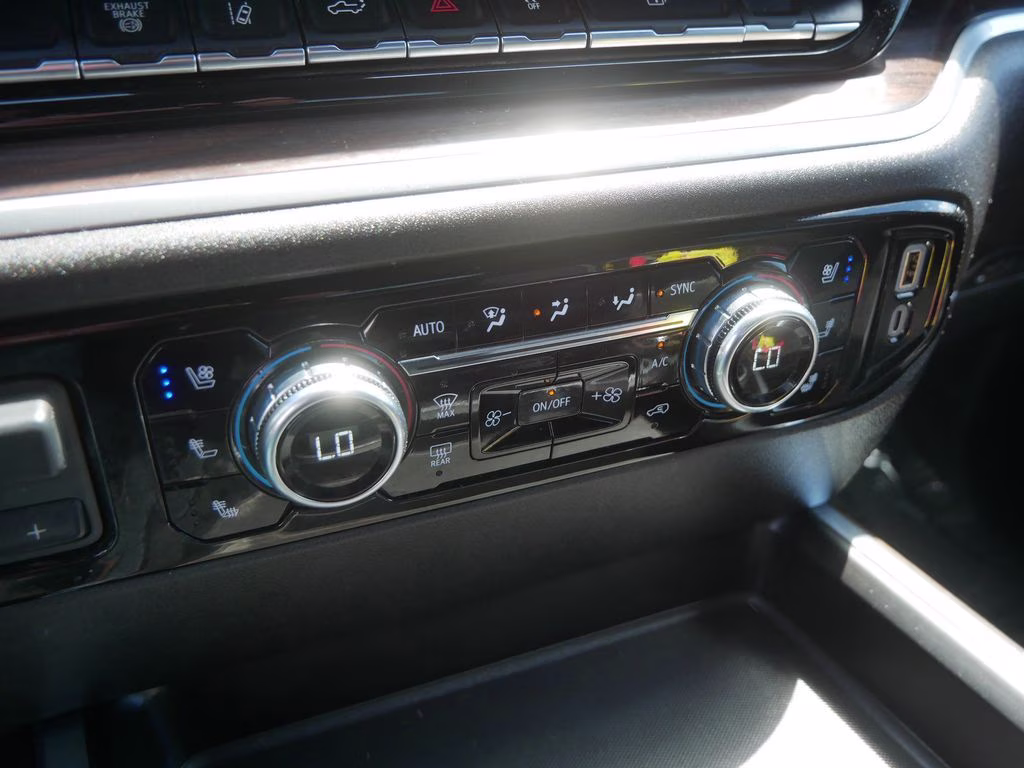 2025 Black GMC Sierra 2500HD SLT w/ Convenience Pckg 4X4 Truck