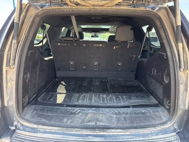 2021 Shadow Gray Metallic Chevrolet Suburban LT 4X4 SUV