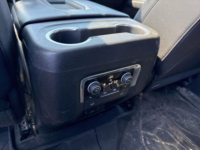 2021 Shadow Gray Metallic Chevrolet Suburban LT 4X4 SUV