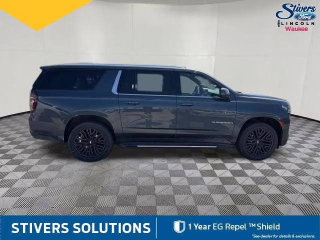 2021 Shadow Gray Metallic Chevrolet Suburban LT 4X4 SUV