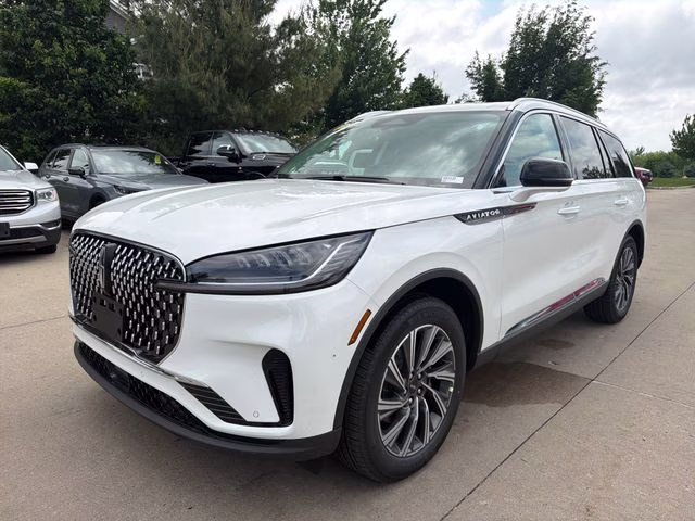 2026 Pristine White Metallic Tri-Coat Lincoln Aviator Premiere AWD SUV