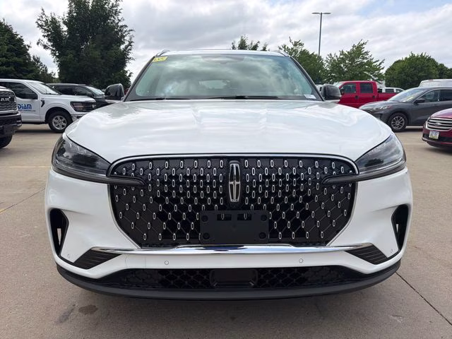 2026 Pristine White Metallic Tri-Coat Lincoln Aviator Premiere AWD SUV