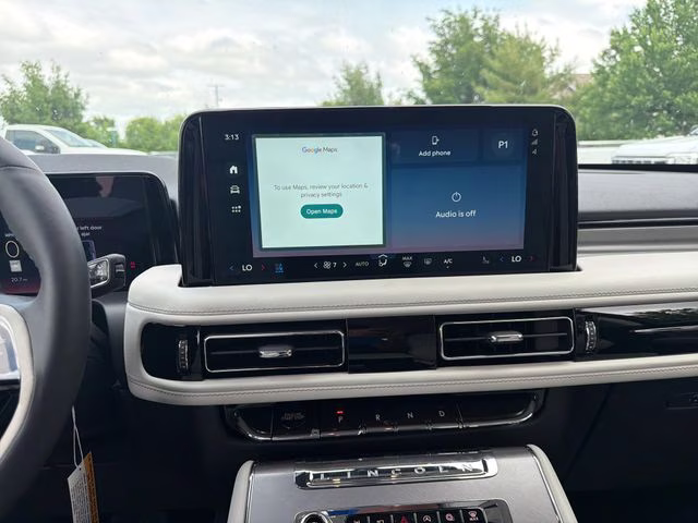 2026 Pristine White Metallic Tri-Coat Lincoln Aviator Premiere AWD SUV