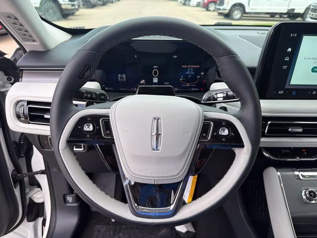 2026 Pristine White Metallic Tri-Coat Lincoln Aviator Premiere AWD SUV