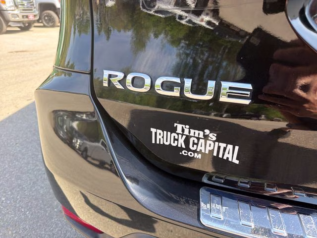 2018 Magnetic Black Nissan Rogue Hybrid SV AWD SUV