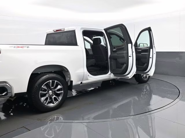 2024 Summit White Chevrolet Silverado 1500 LT 4X4 Truck