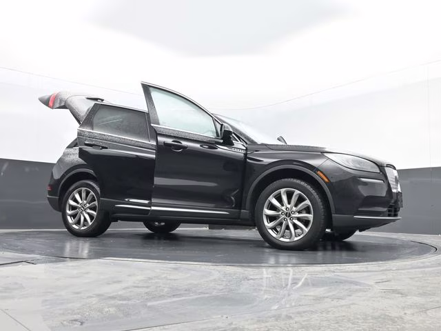 2022 Black Metallic Lincoln Corsair Standard AWD SUV