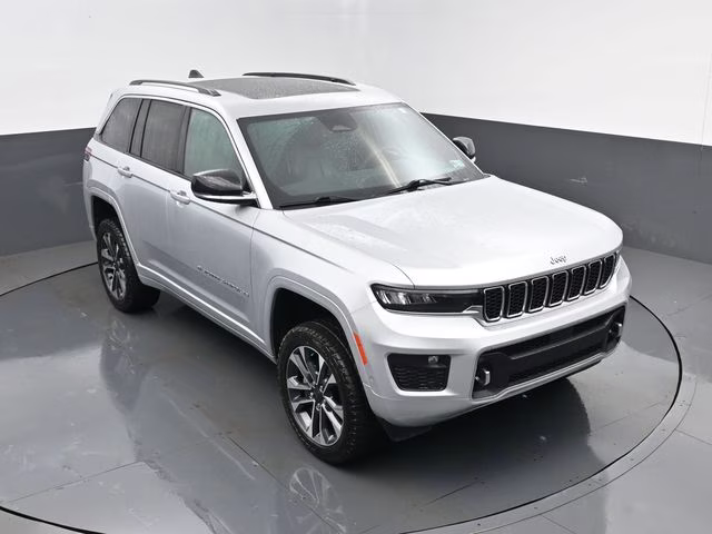 2023 Silver Zynith Jeep Grand Cherokee Overland 4X4 SUV