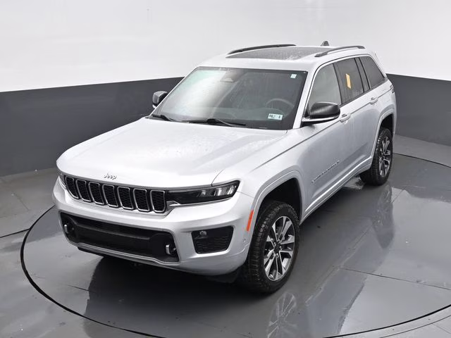 2023 Silver Zynith Jeep Grand Cherokee Overland 4X4 SUV