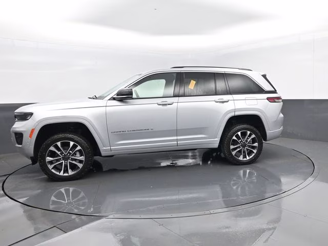 2023 Silver Zynith Jeep Grand Cherokee Overland 4X4 SUV