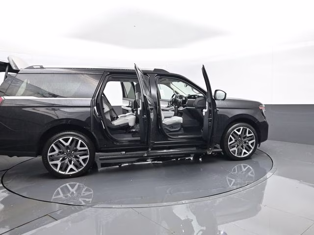 2026 Black Metallic Ford Expedition Max Platinum 4X4 SUV