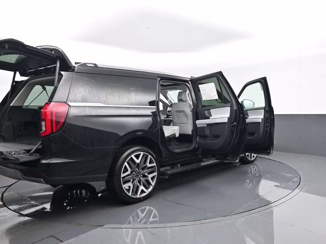 2026 Black Metallic Ford Expedition Max Platinum 4X4 SUV