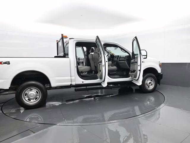 2020 Oxford White Ford Super Duty F-250 SRW XL 4X4 Truck