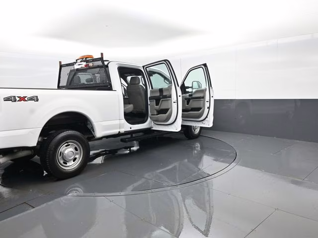 2020 Oxford White Ford Super Duty F-250 SRW XL 4X4 Truck