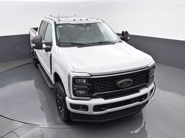 2026 Avalanche Ford Super Duty F-350 SRW 4X4 Truck