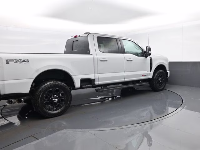 2026 Avalanche Ford Super Duty F-350 SRW 4X4 Truck