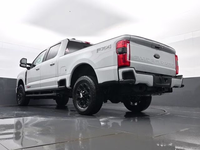 2026 Avalanche Ford Super Duty F-350 SRW 4X4 Truck