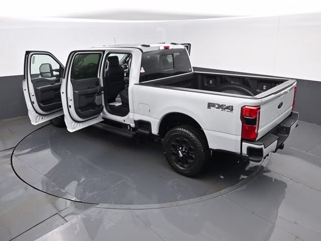2026 Avalanche Ford Super Duty F-350 SRW 4X4 Truck
