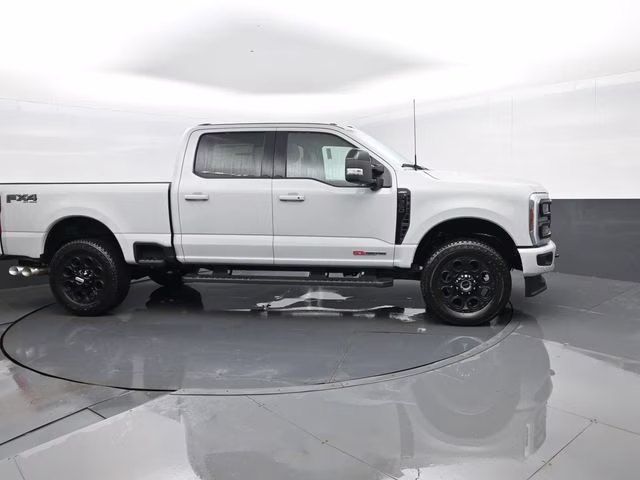 2026 Avalanche Ford Super Duty F-350 SRW 4X4 Truck