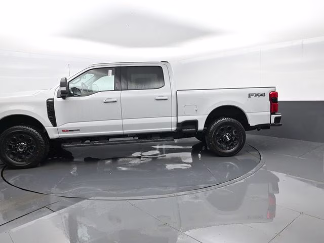 2026 Avalanche Ford Super Duty F-350 SRW Lariat 4X4 Truck