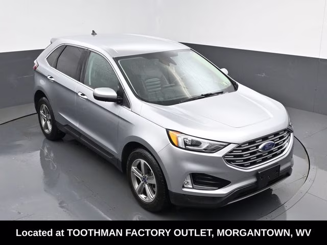 2022 Silver Metallic Ford Edge SEL AWD SUV