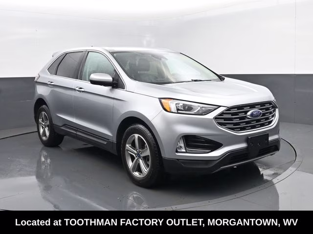 2022 Silver Metallic Ford Edge SEL AWD SUV