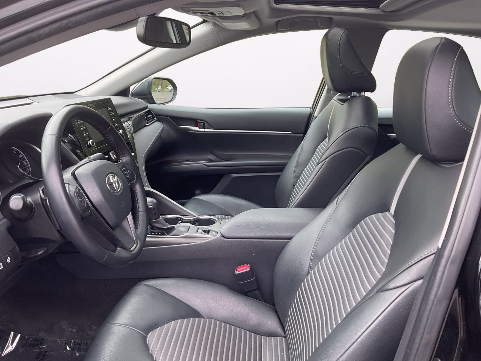 2021 Midnight Black Metallic Toyota Camry SE AWD Sedan