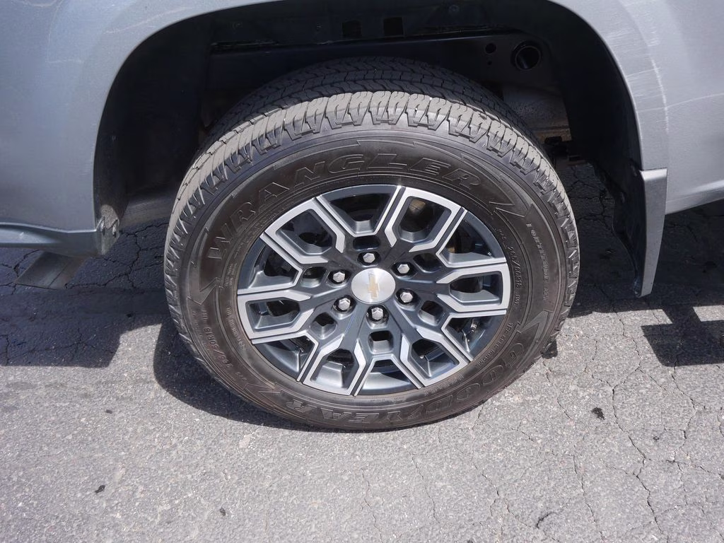 2024 Gray Chevrolet Colorado LT w/ 4LT 4X4 Truck