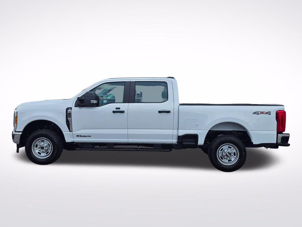 2026 Oxford White Ford Super Duty F-350 SRW XL 4X4 Truck
