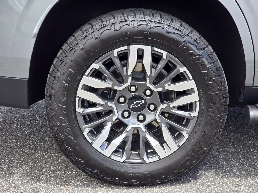2025 Sterling Gray Metallic Chevrolet Tahoe Z71 4X4 SUV