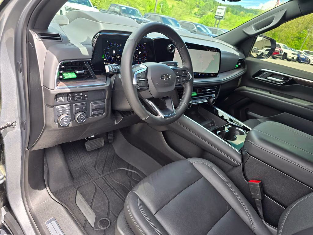2025 Sterling Gray Metallic Chevrolet Tahoe Z71 4X4 SUV