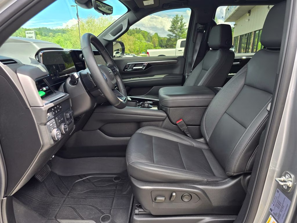 2025 Sterling Gray Metallic Chevrolet Tahoe Z71 4X4 SUV