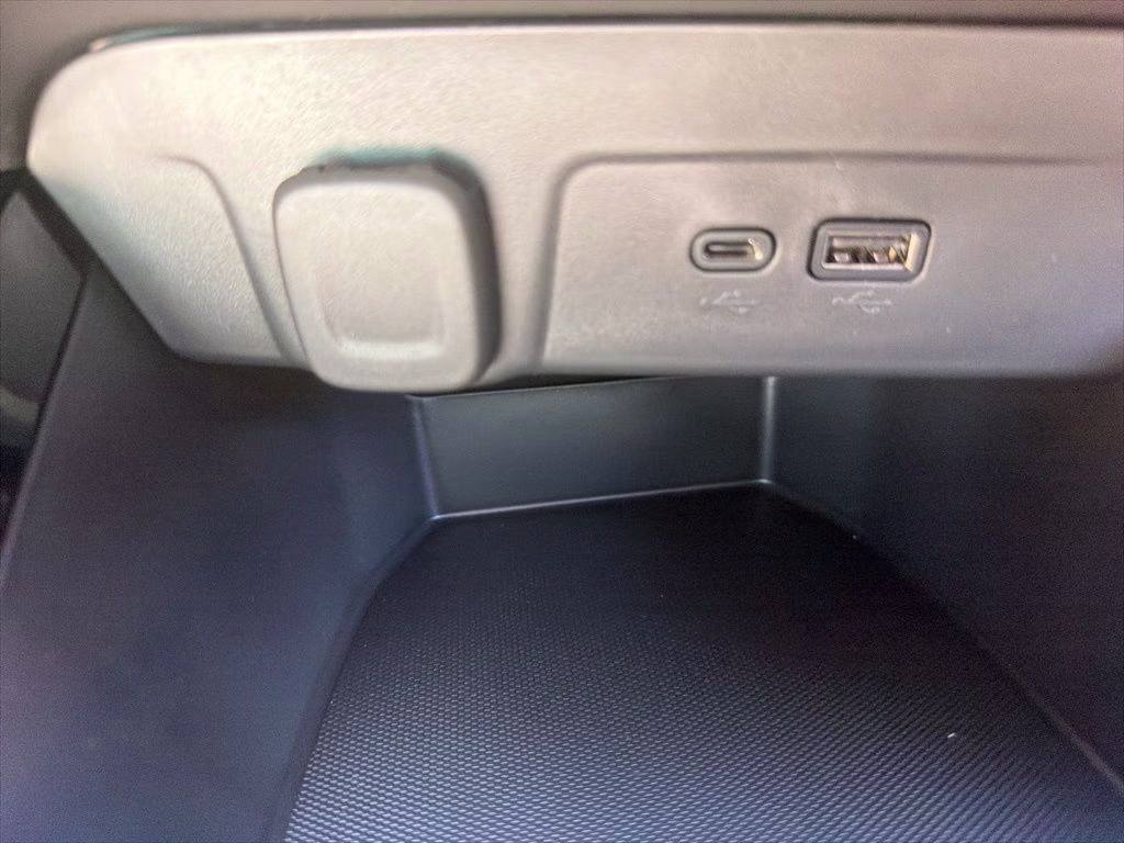2026 White Sands Chevrolet Trax ACTIV FWD SUV