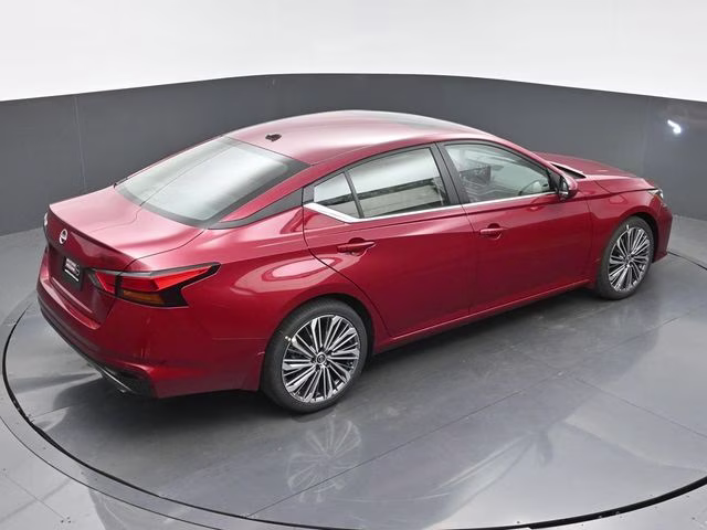 2026 Scarlet Ember Tintcoat Nissan Altima 2.5 SV FWD Sedan