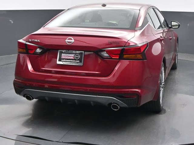 2026 Scarlet Ember Tintcoat Nissan Altima 2.5 SV FWD Sedan