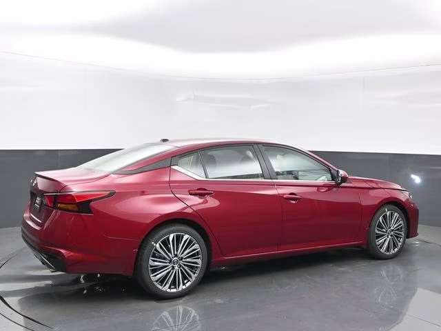2026 Scarlet Ember Tintcoat Nissan Altima 2.5 SV FWD Sedan