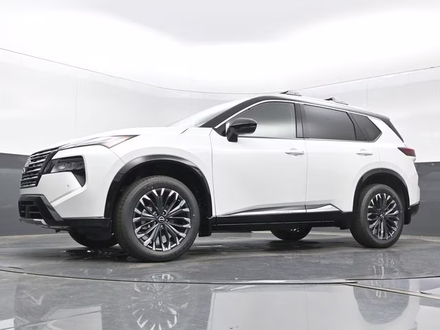 2026 Everest White Pearl/Super Black Nissan Rogue Platinum AWD SUV