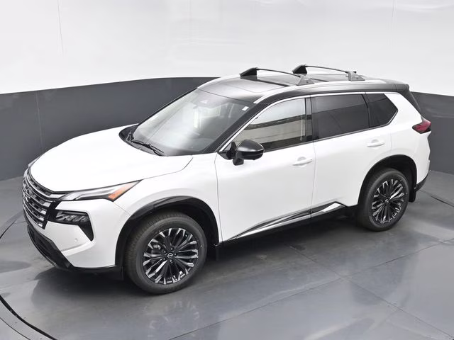 2026 Everest White Pearl/Super Black Nissan Rogue Platinum AWD SUV
