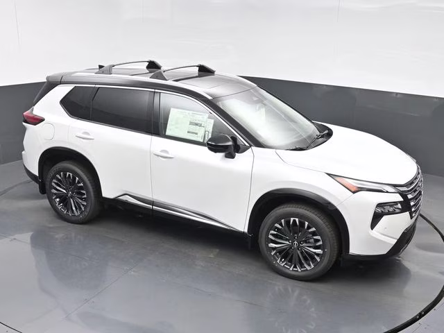 2026 Everest White Pearl/Super Black Nissan Rogue Platinum AWD SUV