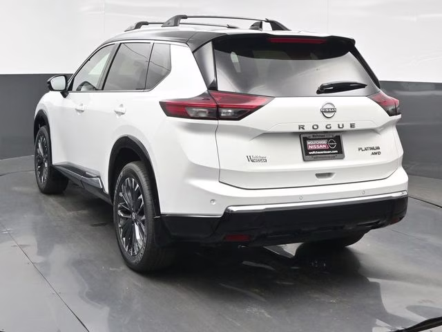 2026 Everest White Pearl/Super Black Nissan Rogue Platinum AWD SUV