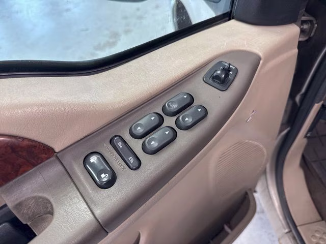 2003 Arizona Beige Clearcoat Metallic Ford Super Duty F-350 SRW Lariat 4X4 Truck
