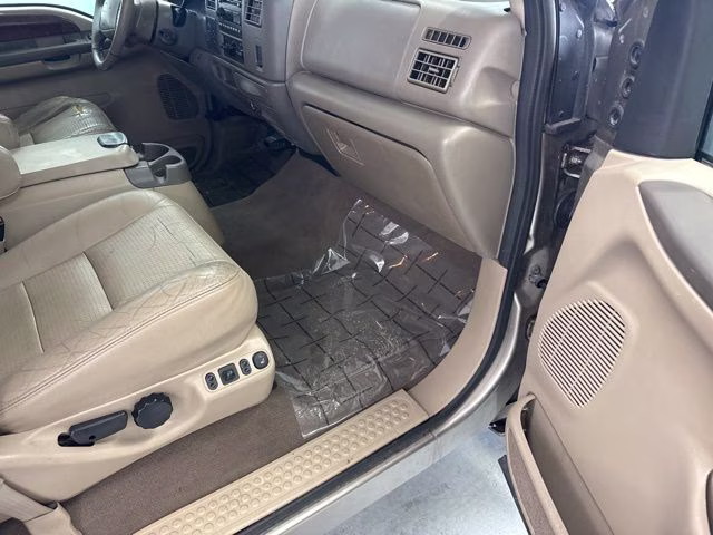 2003 Arizona Beige Clearcoat Metallic Ford Super Duty F-350 SRW Lariat 4X4 Truck