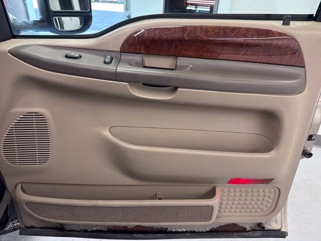 2003 Arizona Beige Clearcoat Metallic Ford Super Duty F-350 SRW Lariat 4X4 Truck