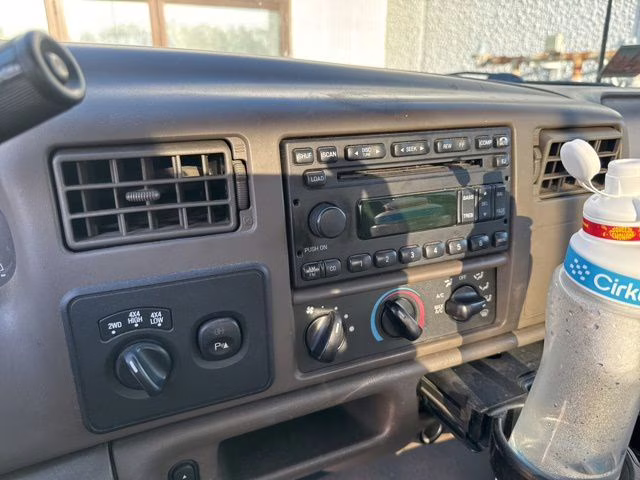 2003 Arizona Beige Clearcoat Metallic Ford Super Duty F-350 SRW Lariat 4X4 Truck