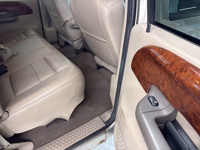 2003 Arizona Beige Clearcoat Metallic Ford Super Duty F-350 SRW Lariat 4X4 Truck