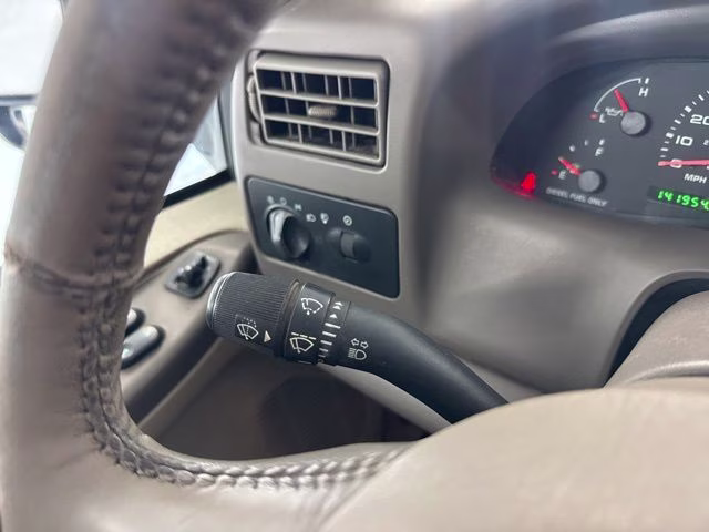 2003 Arizona Beige Clearcoat Metallic Ford Super Duty F-350 SRW Lariat 4X4 Truck